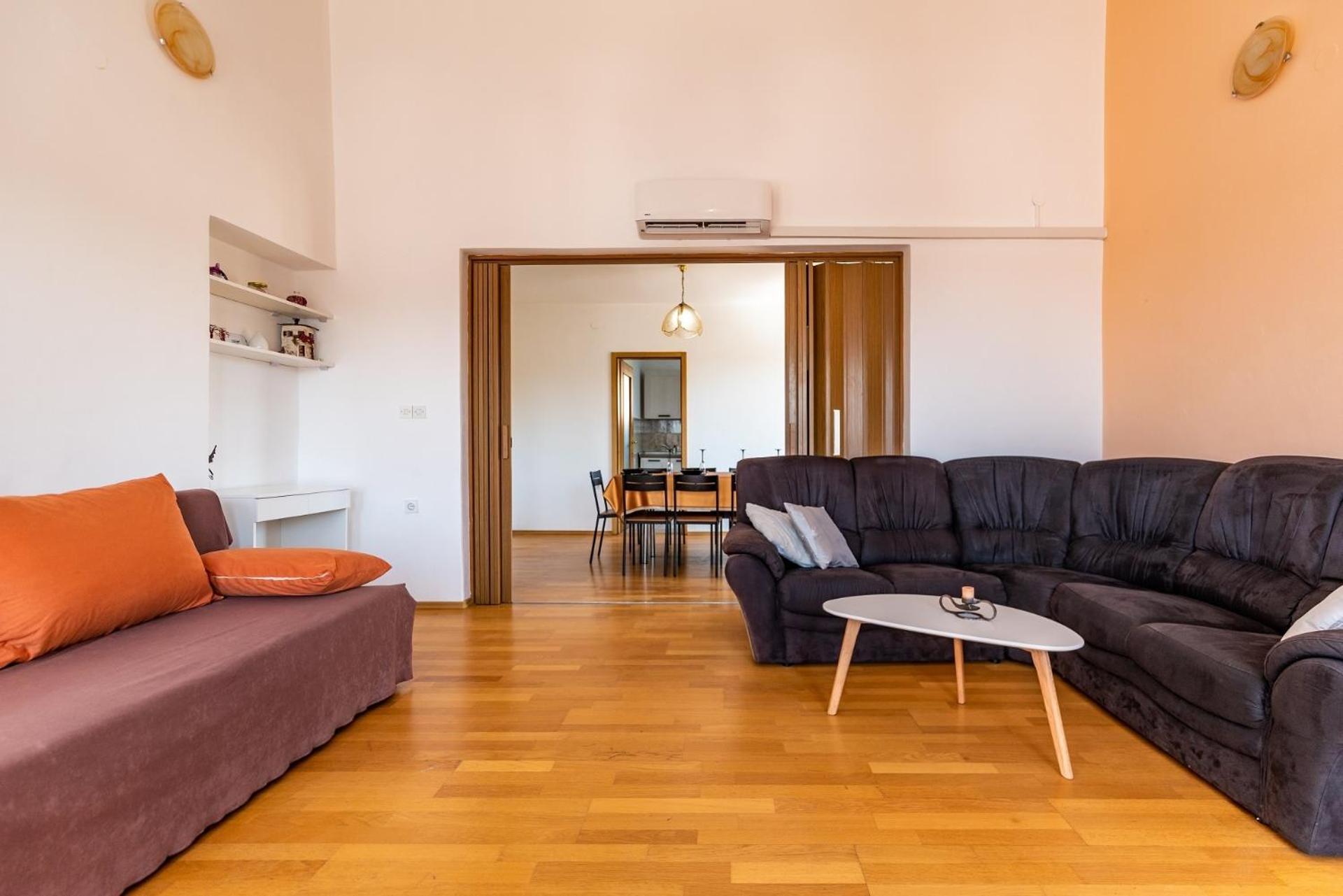 Apartments With A Swimming Pool Pula - 7356 Rom bilde